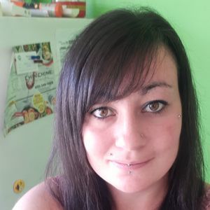 Meet your Posher, Roxanne